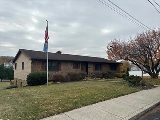 836 Walnut St, Emmaus, PA 18049