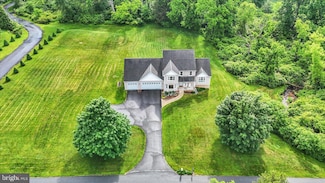 96 Gunhart Rd, Mohnton, PA 19540