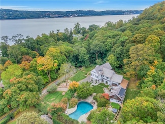 11 Lawrence Ln, Palisades, NY 10964