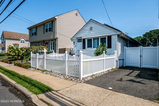 118 Ocean Ave, North Middletown, NJ 07748