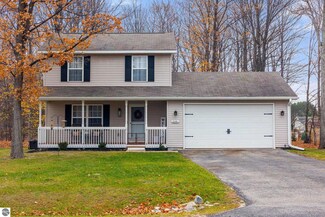 2261 Grouse Dr, Traverse City, MI 49685