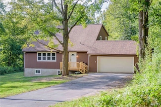 141 Engles Rd, Oswego, NY 13126