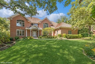 17 Middletree Ln, Hawthorn Woods, IL 60047