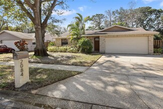 2084 Whitney Dr, Clearwater, FL 33760