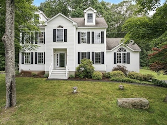 72 Lowell Rd, Windham, NH 03087