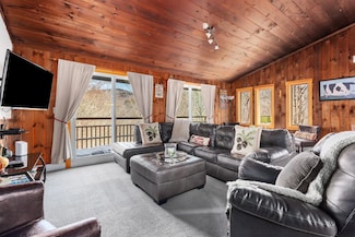 275 Prior Dr Unit RIGHT SIDE, Killington, VT 05751