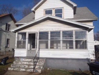 527 Stolpe St SW, Grand Rapids, MI 49503