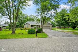 6020 E Smokey View Rd, Mooresville, IN 46158