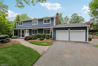 99 Algonquin Trail, Oakland, NJ 07436