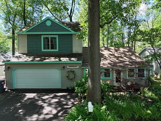 66519 Oak St, Dowagiac, MI 49047