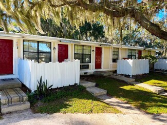 420 Mills St Unit 45, Leesburg, FL 34748