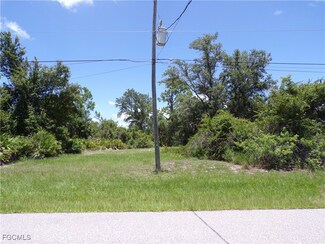 160 Baytree Dr, Rotonda West, FL 33947