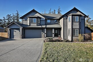 910 Cove View Cir, Oak Harbor, WA 98277