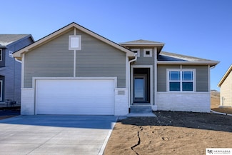 17522 Hanover St, Bennington, NE 68007
