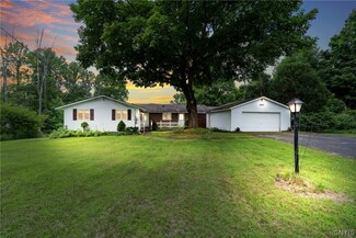 247 Oswego River Rd, Phoenix, NY 13135