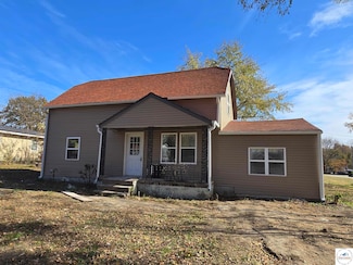 1010 Tower St, Clinton, MO 64735