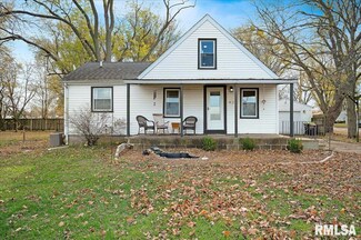 420 E Tazewell St, Tremont, IL 61568