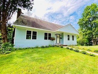 19 South St, Newport, NH 03773