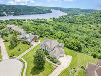 2316 Pinnacle Ct, Hebron, KY 41048