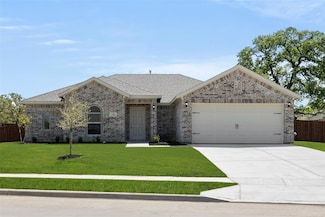 740 Stone Eagle Dr, Azle, TX 76020