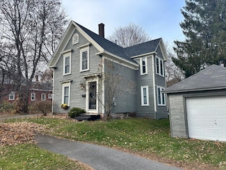 40 Kossuth St, Bangor, ME 04401