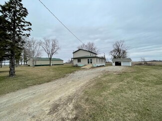 57630 330th St, Waltham, MN 55982