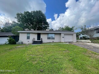 1441 School Park St, Jackson, MS 39213