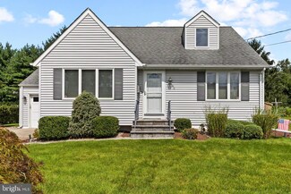 43 Goeke Dr, Trenton, NJ 08610