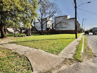 1302 Sydnor St, Houston, TX 77020