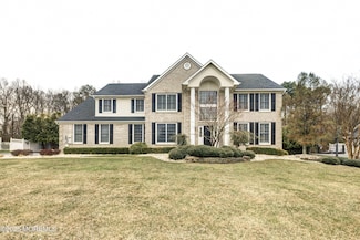 5 Deerpath Dr, Farmingdale, NJ 07727
