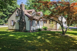 10 Old Dominion Rd, Blooming Grove, NY 10914