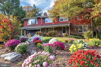 16520 Grande Vista Dr, Derwood, MD 20855