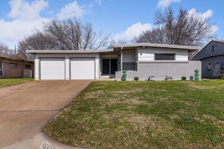 4633 Emerson St, Fort Worth, TX 76119
