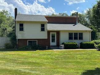 53 Calvin Burnham Rd, Hampton, CT 06247