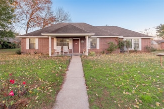 1206 Mary Lee Ln, Crockett, TX 75835