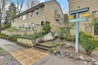 1718 16th Ave Unit 11, Seattle, WA 98122