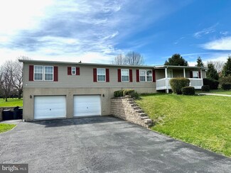 96 Martin Dr, Myerstown, PA 17067