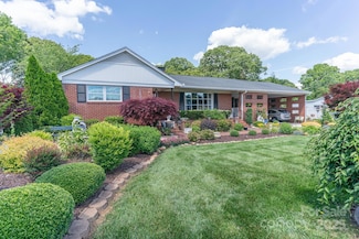 3008 Imperial Dr, Gastonia, NC 28054