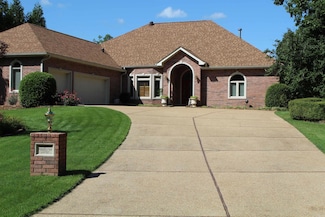 11 Provecho Ln, Hot Springs Village, AR 71909