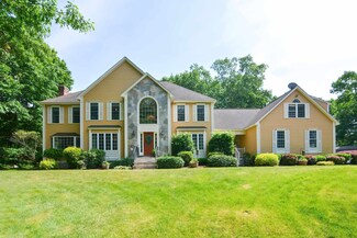 11 Glenwood Rd, Windham, NH 03087