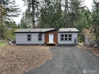 512 E Madrona Pkwy, Grapeview, WA 98546