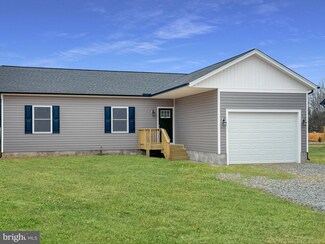 77 Forest Grove Rd, Colonial Beach, VA 22443