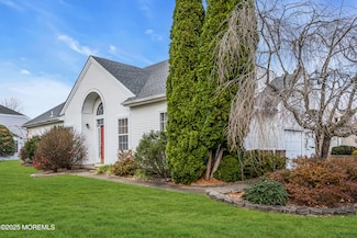 59 Drayton Rd, Manchester, NJ 08759