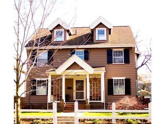 1005 Harvard St, Rochester, NY 14610
