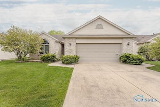 6943 Nightingale Dr, Holland, OH 43528