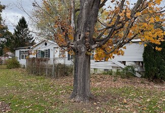28 Honey Hill Rd Unit 26, Fulton, NY 13069