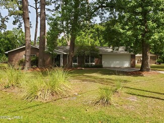 1803 Lenora Dr, Port Royal, SC 29935