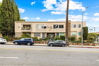 2030 N Vermont Ave Unit 16, Los Angeles, CA 90027