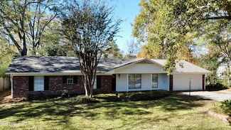 203 Hester St, Clinton, MS 39056