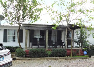 9933 State Highway 32, Marietta, OK 73448